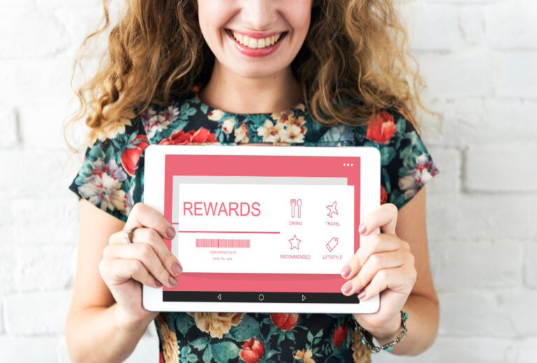 Ultimate Guide to Giveaway Marketing Strategies to Attract New Customers